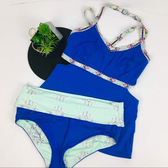 CALIA by Carrie Underwood Other - Calia Reversible Tankini